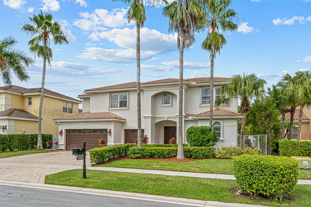 18596 Ocean Mist Dr in Boca Raton, FL - Foto de edificio