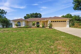 1011 Winifred Way in Lakeland, FL - Building Photo