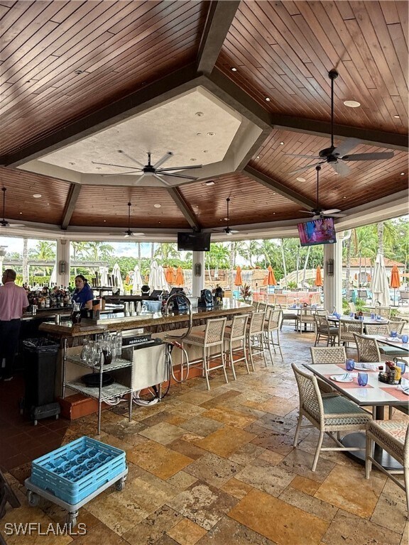 9719 Acqua Ct in Naples, FL - Foto de edificio - Building Photo