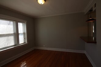 4402 W Belden Ave, Unit 2 in Chicago, IL - Foto de edificio - Building Photo