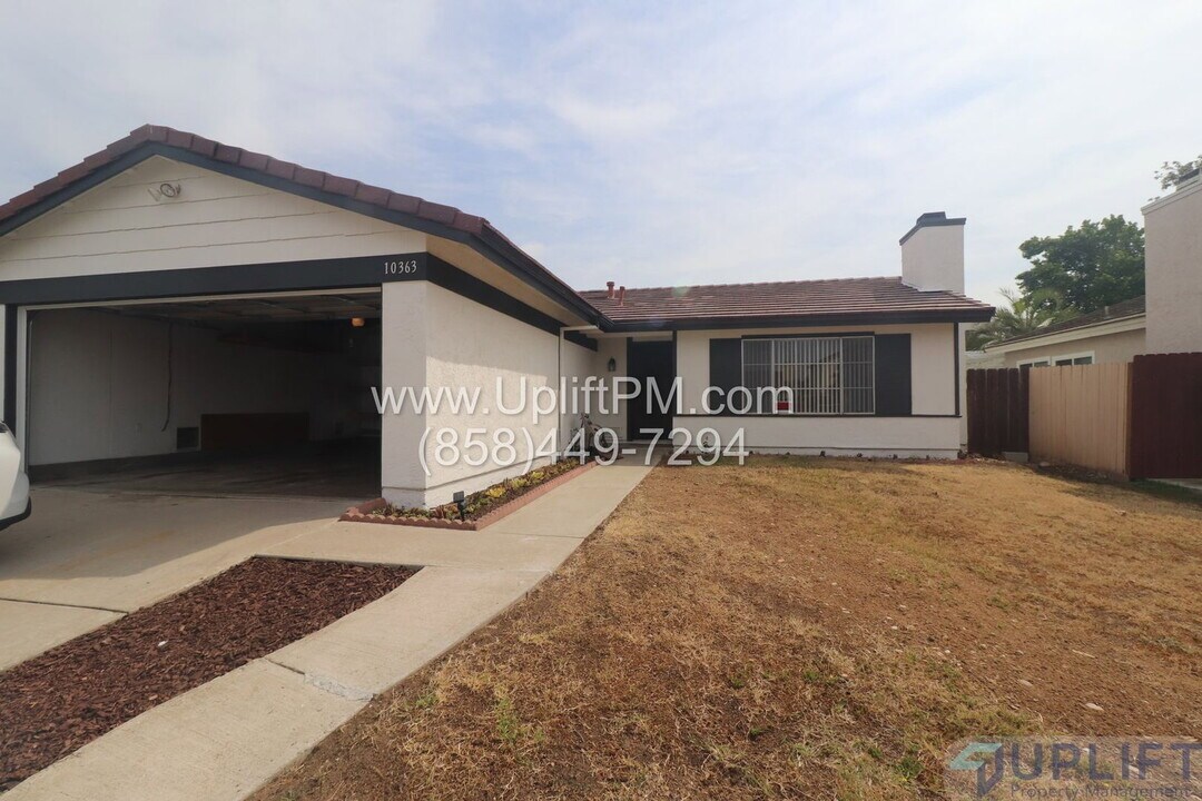10363 Penrod Ln in San Diego, CA - Building Photo