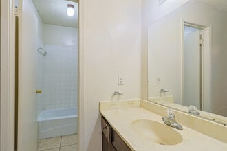 Park Place Apartments in Waco, TX - Building Photo - Interior Photo
