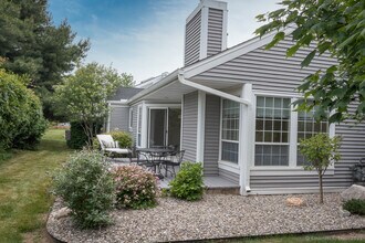 367 Main St in Old Saybrook, CT - Building Photo - Building Photo
