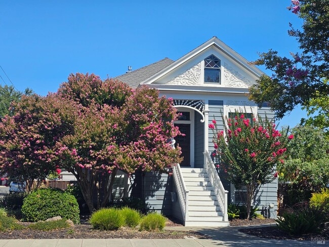 1542 Main St in Napa, CA - Building Photo - Building Photo