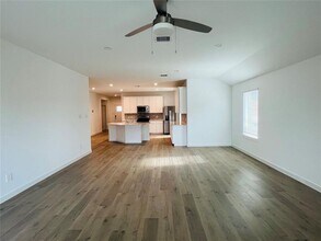 30243 Lone Peak Dr in Katy, TX - Building Photo - Building Photo