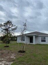 2213 NE 33rd St in Cape Coral, FL - Building Photo - Building Photo