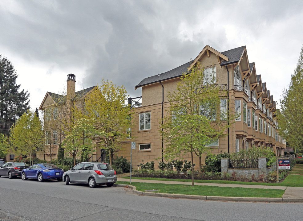 Brownstone in Vancouver, BC - Building Photo