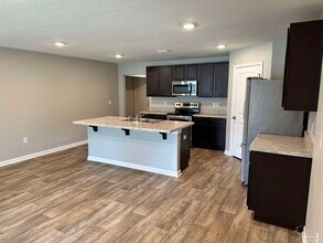 7307 Single Trce in Pensacola, FL - Building Photo - Building Photo