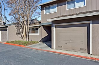 4662 Persimmon Pl in San Jose, CA - Building Photo - Building Photo