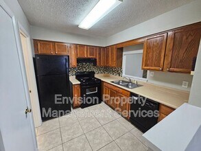890 Ohara Dr in Jonesboro, GA - Building Photo - Building Photo