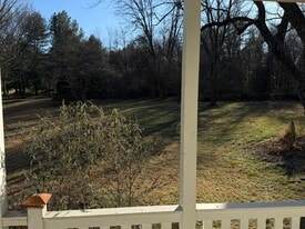 2908 Fisherville Rd in Coatesville, PA - Building Photo