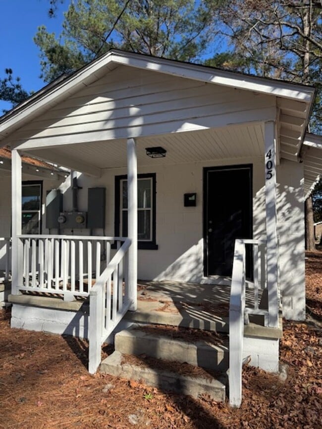 property at 405 Lane St SE