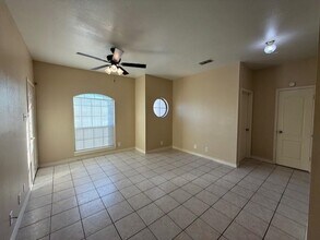 1420 Musser St in Laredo, TX - Building Photo - Building Photo