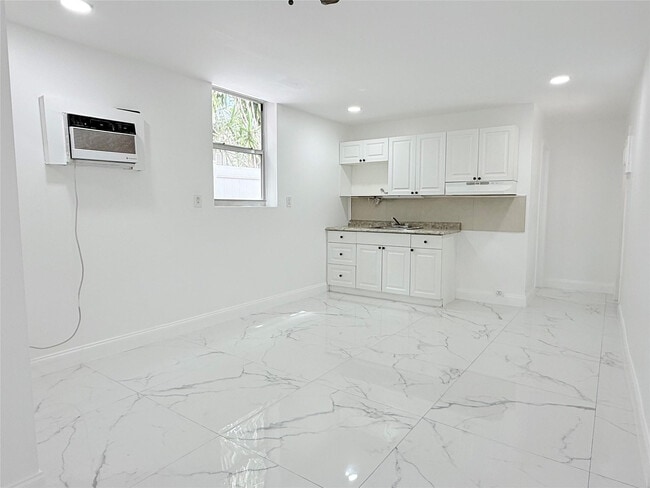 1850 Rodman St in Hollywood, FL - Building Photo - Building Photo