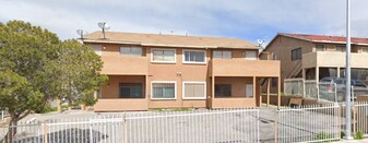 6940 Hopkins Dr in Las Vegas, NV - Building Photo