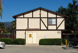 33071-33091 Santa Rosa Dr in Lake Elsinore, CA - Building Photo - Building Photo