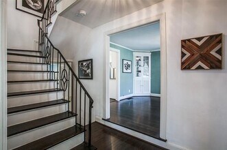 6840 Lorna Ln in Dallas, TX - Building Photo - Building Photo