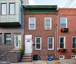 2043 Gerritt St in Philadelphia, PA - Building Photo - Building Photo