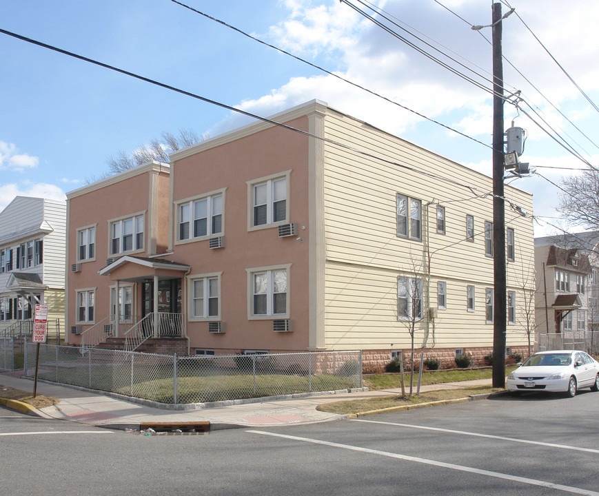 960-962 Grove St in Elizabeth, NJ - Building Photo