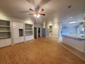 1661 Manzanita Ave in Chico, CA - Building Photo - Building Photo