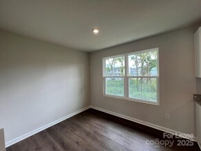 7102 Capstan Ter in Charlotte, NC - Building Photo - Building Photo