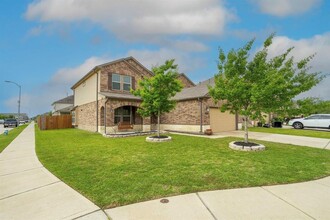 21303 Cypress Red Oak Dr in Cypress, TX - Building Photo - Building Photo