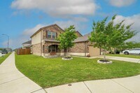 21303 Cypress Red Oak Dr in Cypress, TX - Foto de edificio - Building Photo