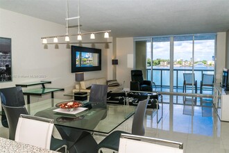 17050 N Bay Rd, Unit Mindy in Sunny Isles Beach, FL - Building Photo - Building Photo