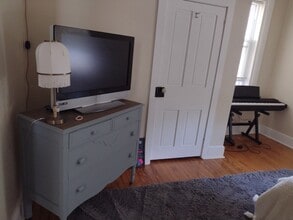 441 W Lemon St, Unit 2nd floor in Lancaster, PA - Building Photo - Building Photo