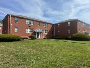 762 New Britain Ave in Hartford, CT - Building Photo - Building Photo