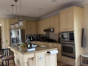 5743 Cape Jewels Trail in San Diego, CA - Building Photo - Building Photo