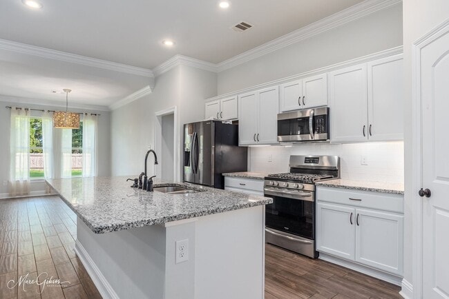 402 Mangrove Ln in Bossier City, LA - Building Photo - Building Photo