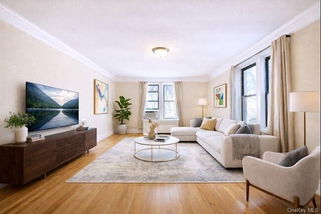 1080 Warburton Ave in Yonkers, NY - Building Photo - Building Photo