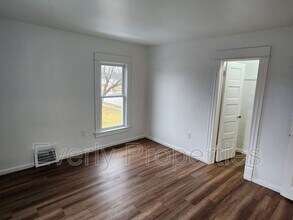 2320 Howe St in Mount Pleasant, WI - Building Photo - Building Photo