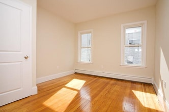 14 Parker Hill Ave in Boston, MA - Foto de edificio - Building Photo