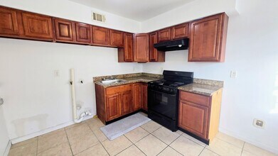 2431 Octavia Dr in Chalmette, LA - Building Photo - Building Photo