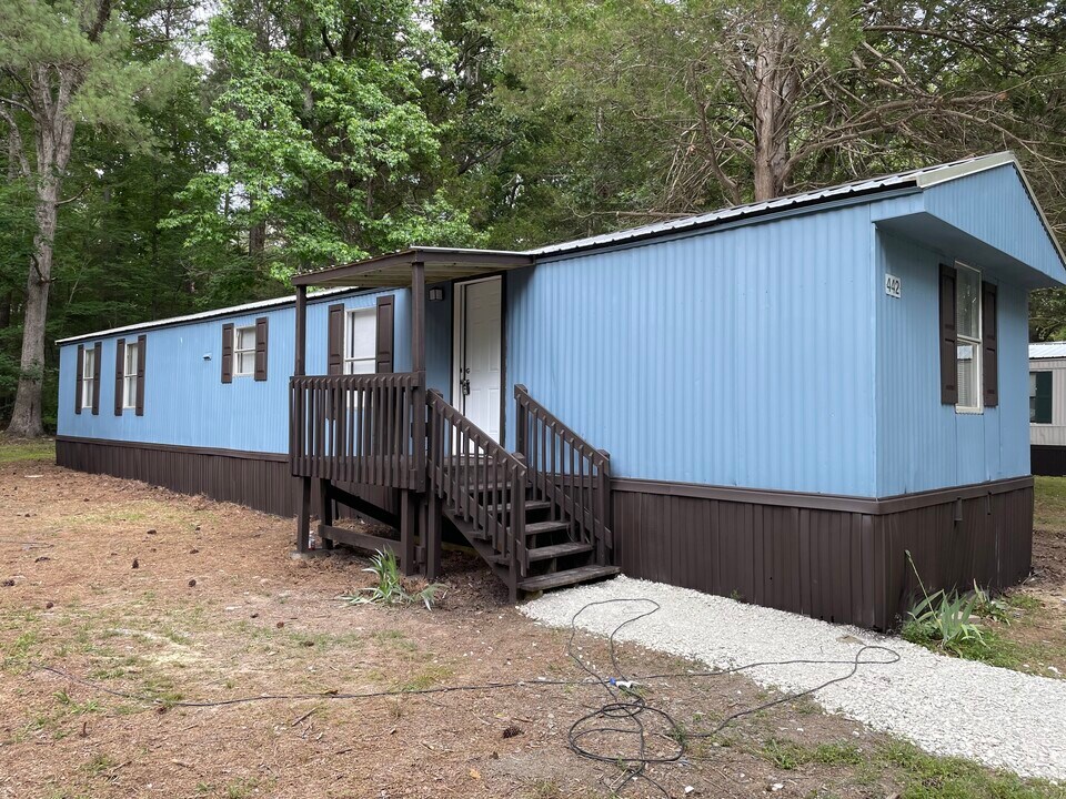 442 Ranch Rd in Chapel Hill, NC - Building Photo