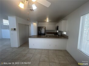 2032 Crowley Way in Las Vegas, NV - Building Photo - Building Photo