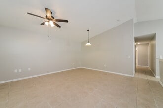 326 Daniels Pointe Dr in Winter Garden, FL - Building Photo - Building Photo