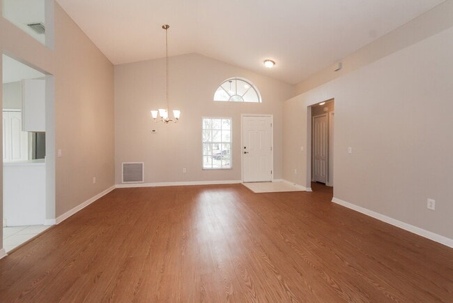 9007 Egret Cove Cir in Riverview, FL - Foto de edificio - Building Photo