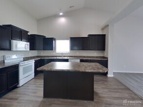 4220 Stubbington Ln in Indianapolis, IN - Building Photo - Building Photo