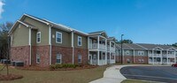 Peaks of Cornelia in Cornelia, GA - Foto de edificio - Building Photo