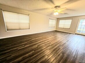 3331 Two Sisters Wy in Pensacola, FL - Building Photo - Building Photo
