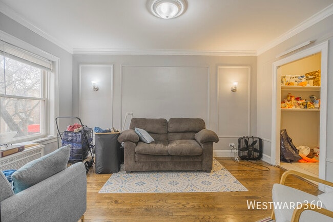 6510 N Hamilton Ave in Chicago, IL - Building Photo - Building Photo