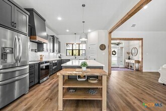 10 Riverstone Pkwy in Belton, TX - Foto de edificio - Building Photo