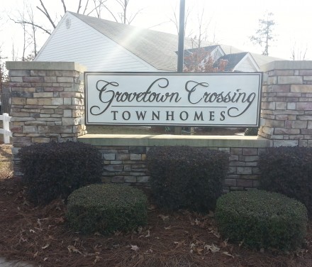 Grovetown Crossing Townhomes in Grovetown, GA - Foto de edificio