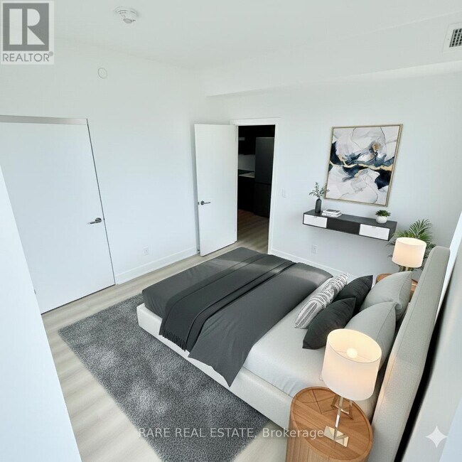 25 Wellington St S in Kitchener, ON - Building Photo - Building Photo