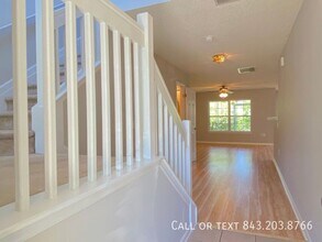 1001 Yellow Hawthorn Cir in Summerville, SC - Building Photo - Building Photo