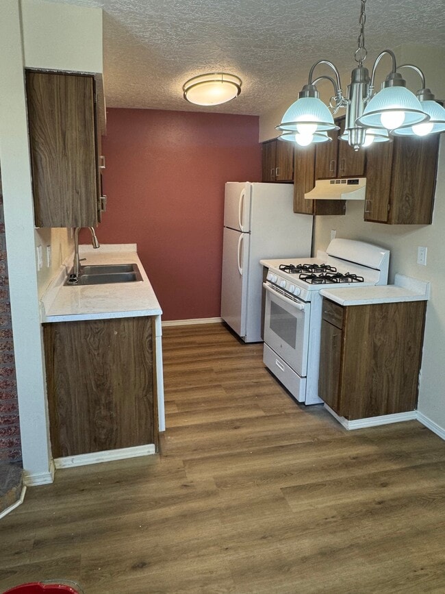 1326 San Pedro Dr SE, Unit B