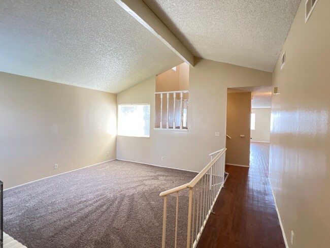 5217 Eastridge Ct in Bakersfield, CA - Building Photo - Building Photo